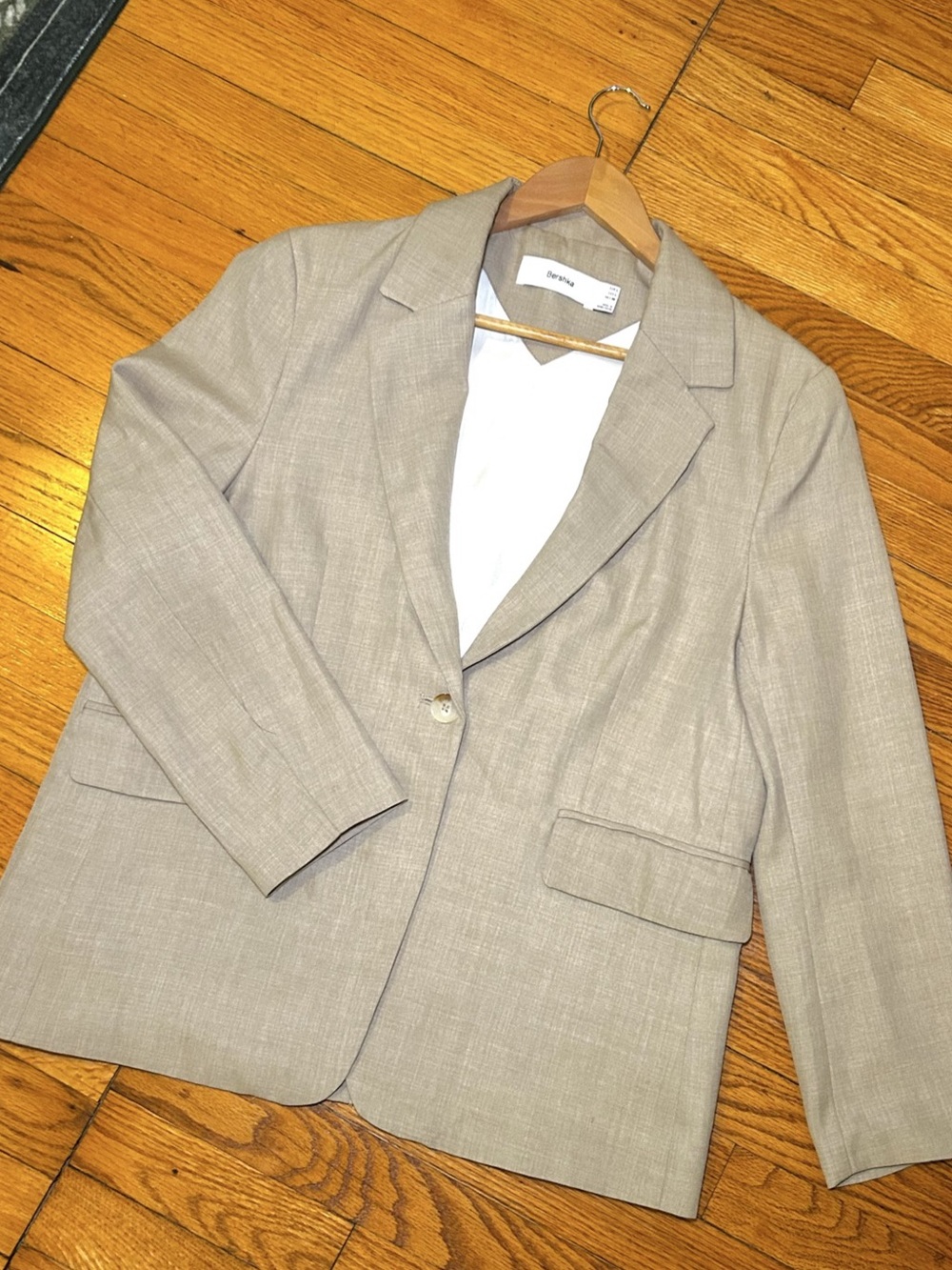 Bershka Women's Blazer Size Medium Gray Like New